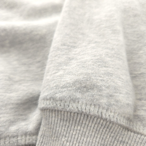 Levi's Youth Crewneck Sweatshirt size L (10-12) - Picture 10 of 14